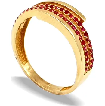Prsten Prsten ze žlutého zlata ozdobený rudými zirkony