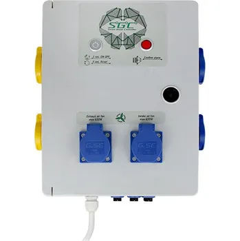 Řídící jednotka GSE Smart Grow Controller ONE 400V, řídicí jednotka (Řídící jednotka pro pěstírny a skleníky. GSE SGC Smart Grow Controller ONE nahrazuje mnoho nákladných zařízení, jako jsou časovače světla, ovladače topení, ovladače ventilátorů atd.)