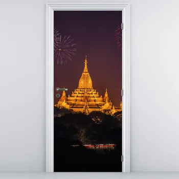 Fototapeta LuxusniObrazy.cz Fototapeta na dveře - Ohňostroj v Asii