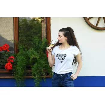 Dámské tričko Dámské slovácké triko Žufan Barva: bílá, Velikost: XL, Barva výšivky: černá