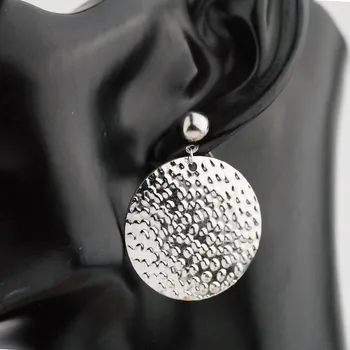 Náušnice NÁUŠNICE Z CHIRURGICKÉ OCELI --- Stříbrná barva