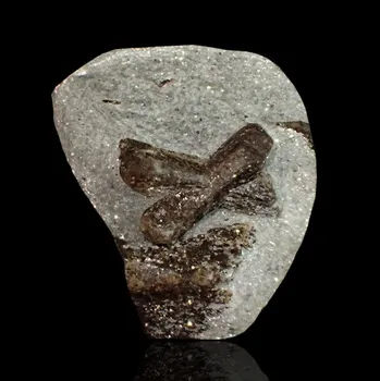 Přírodní kámen Staurolit z Ruska 48x48mm