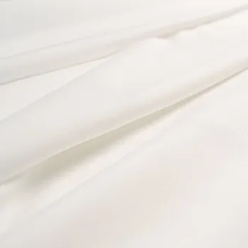 Hladký šifon/silky barva bílá