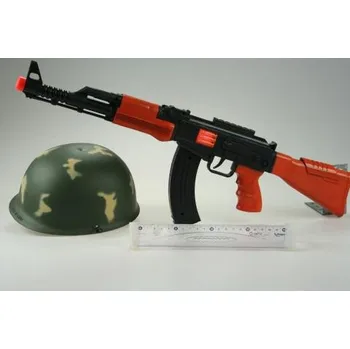 Hra na policii a hasiče Samopal a helma v síťce