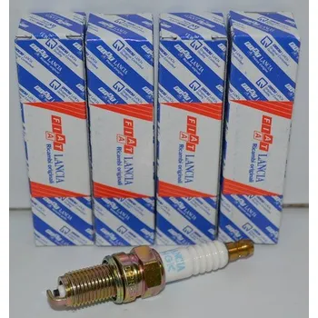 Zapalovací a žhavicí svíčka Zapalovací svíčka CHEVROLET FIAT LANCIA TVR (CHEVROLET 96464000 DAEWOO 96464000 FIAT 46481273 GENERAL MOTORS 96464000 LANCIA 46481273 NKG DCPR8E)