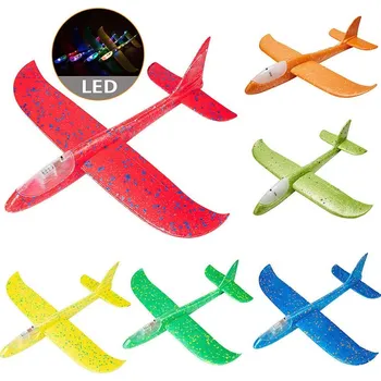 LED pěnové házecí letadlo s dlouhým doletem 48cm - zelené