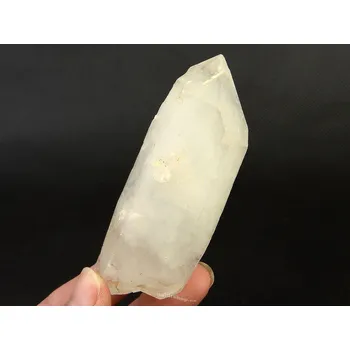 Přírodní kámen Křišťál surový krystal 110g