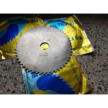 Pilový kotouč Pilový kotouč s hrubým ozubením na kovy - 63x0,89x16 mm, HSS, ČSN 222916, Pilana (Pilana, GSP. Zuby vyrobené odvalováním - starší provedení. Při prvním použití nejsou zuby tak ostré, jako vybroušené. HSS - výkonná rychlořezná ocel.)