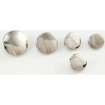 Knoflík Pokovený knoflík se spodním přišitím - stříbrná - průměr 1,1 cm