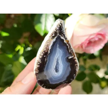 Přírodní kámen Geoda z achátu s dutinou 100g z Brazílie