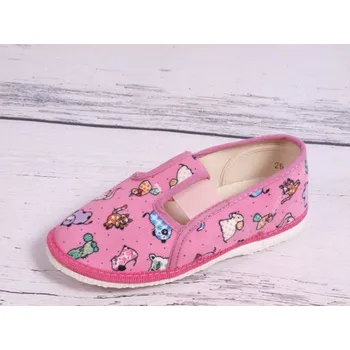 Dívčí bačkory Bačkůrky papučky bačkory HP Čechtín 555 růžové se zvířátky velikost: 26