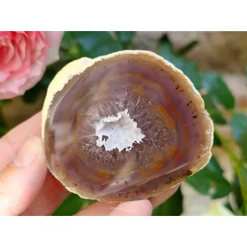 Přírodní kámen Přírodní geoda z achátu s dutinkou 143g Brazílie