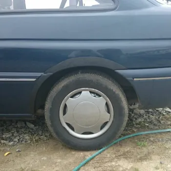 Blatník karosérie Plastové zadní lemy blatníku Ford Escort 1990-2000 3dv hatchback cabrio