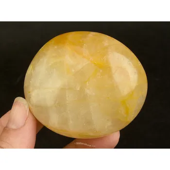 Přírodní kámen Křišťál s limonitem z Madagaskaru 151g