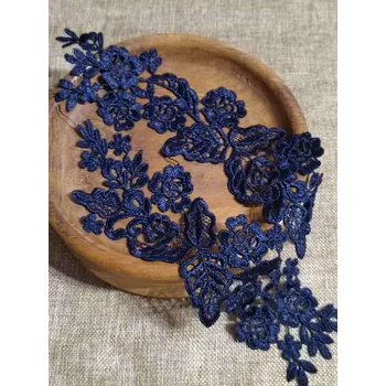 Krajková aplikace 9,3x28 cm tmavě modrá 2 kusy