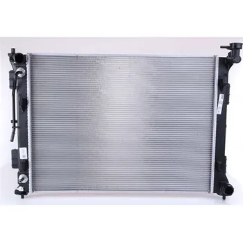 Motor automobilu Chladič, chlazení motoru NISSENS 675053