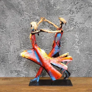Kovová socha Dance