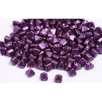 Korálek Dvoudírková pyramida č. 52 (6x6mm)