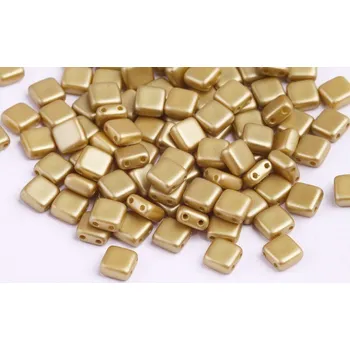 Korálek Dvoudírkové čtverečky č. 70 (6x6 mm)