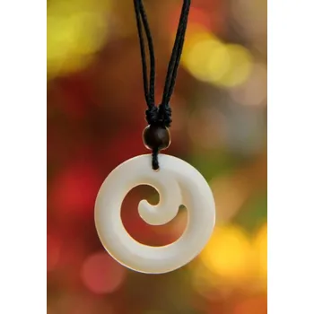 Přívěsek Kostěný přívěsek "Aloha"