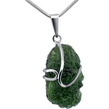 Přívěsek Stříbrný přívěsek s neopracovaným vltavínem 2,6 cm x 1,6 cm