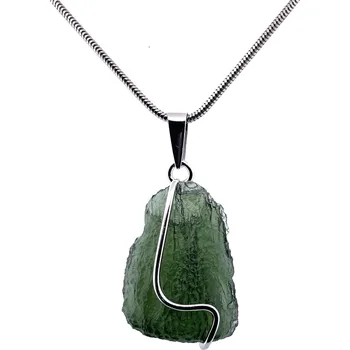 Přívěsek Stříbrný přívěsek s vtltavínem