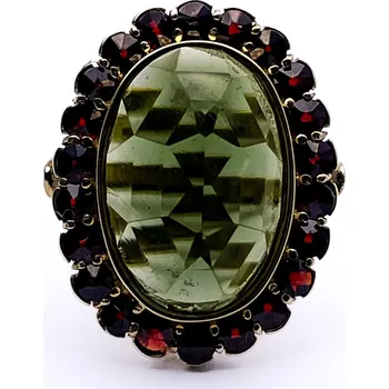 Prsten Zlatý prsten s vltavínem a granáty 1,8 cm x 1,3 cm