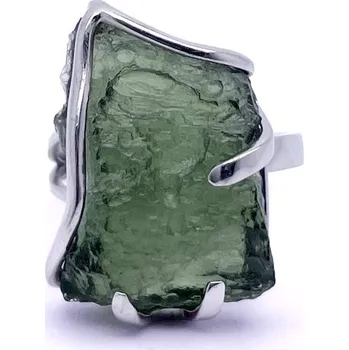 Prsten Stříbrný prsten s vltavínem 1,8 cm x 1,2 cm