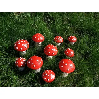 Zahradní dekorace ARLETO s.r.o. Muchomůrka červená malá