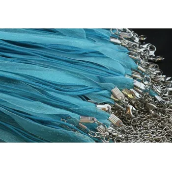 Korálek Šňůrka na krk s šifonem č. 30