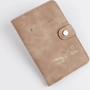 Vodotěsný obal na cestovní pas - světle hnědá