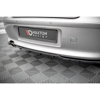 Centrální zadní splitter (se svislými lištami) BMW 1 E81 Facelift