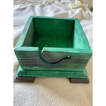 Dřevěná miska zelená na klubíčka a jehlice