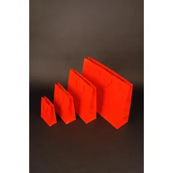 Dárková taška Papírové tašky s laminem o rozměru 250 x 110 x 310 mm, červené