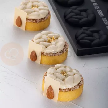 Kuchyňská sůl Silikonová forma na 3D dezerty - mandle - 300x175x15 mm, 8 x 60x14 mm, 28 ml - TOP22S | PAVONI, Mini Almonds