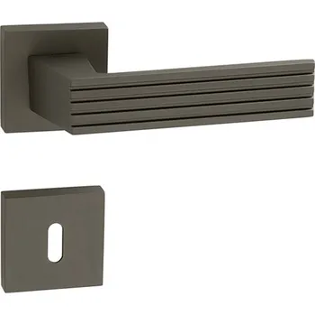 Dveřní kování TI - KAYA - HR 3032Q rozety BBQ, klika/klika T - Titan (141)