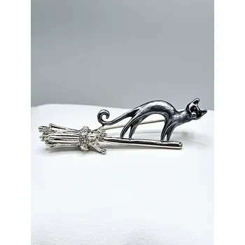 Brož Kočka na koštěti - brož