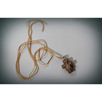 Přívěsek Řecký gravírovaný dřevěný malý kříž na krk A