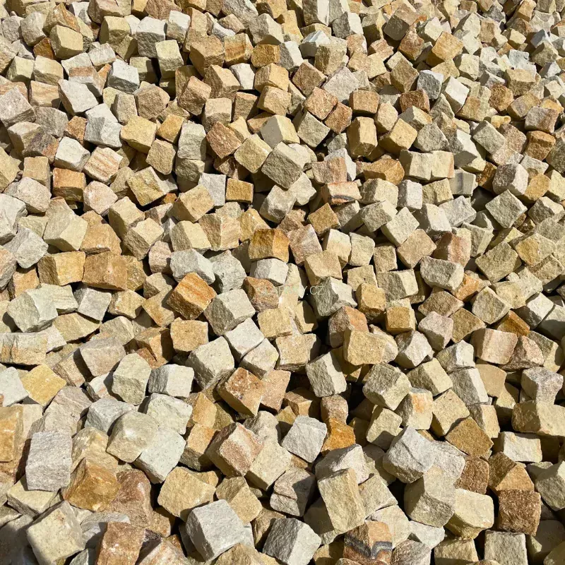 Pískovec dlažební kostka mozaika 4/6 - béžové/pískové (baleno po cca 1000 kg bigbag, cca 11 m2)