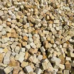 Pískovec dlažební kostka mozaika 4/6 - béžové/pískové (baleno po cca 1000 kg bigbag, cca 11 m2)