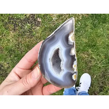 Přírodní kámen Achátová geoda s dutinkou z Brazílie 239g