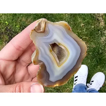 Přírodní kámen Achátová geoda s dutinkou z Brazílie 158g