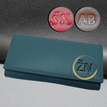 eshoppoint peněženka s ražbou monogramem modrá