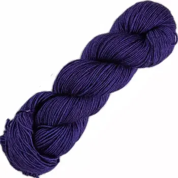 Příze Symfonie Yarns Viva SS1056 Švestka (Ručně barvená příze Viva 1056 Java Plum)
