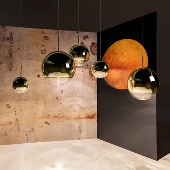 Tom Dixon Mirror Ball LED závěsná lampa Ø 50 cm zlatá - Délka kabelu 250 cm zlato 1 x 6 W LED - Doprava zdarma