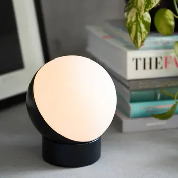 Lampička Beacon Lighting Stolní lampa Beacon Mikoh, černý kov, sklo černá, bílá 1 x 40 W - Doprava zdarma