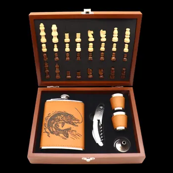 Placatka Dárkový set placatka + šachy