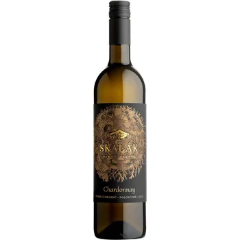 Víno Chardonnay 2021, výběr z hroznů, Vinné sklepy Skalák, polosuché