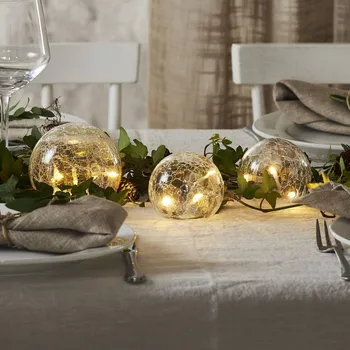 Lampička STAR TRADING LED dekorativní světlo Triss ze skla transparentní - délka kabelu k bateriím 50 cm, vzdálenost mezi koulemi 30 cm, Ø velká koule 10 cm, Ø malé koule 8 cm transparentní, bílá LED 0,6 W celkem