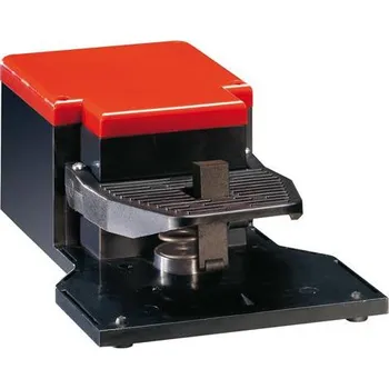 vypínač LOVATO Electric KG110L11 nožní spínač, plastové tělo, otevřené provedení 1Z+1V pomalé